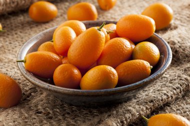 taze organik çiğ kumquats