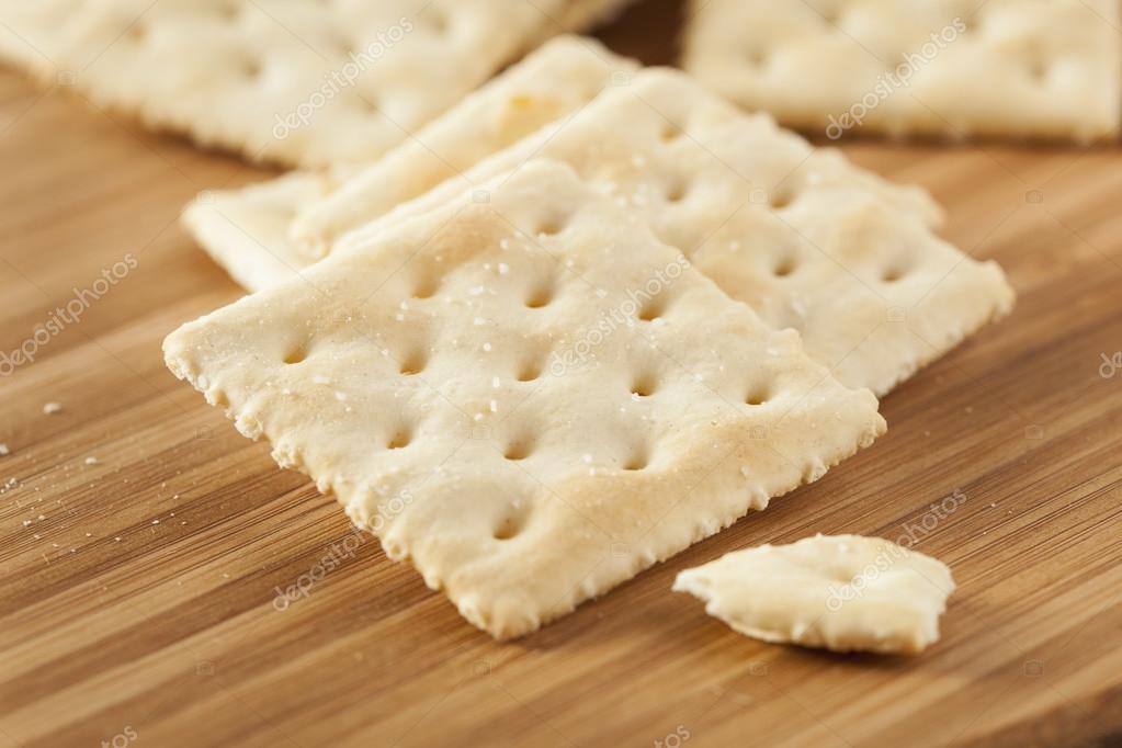 Organic Whole Wheat Soda Crackers — Stock Photo © bhofack2 23891403