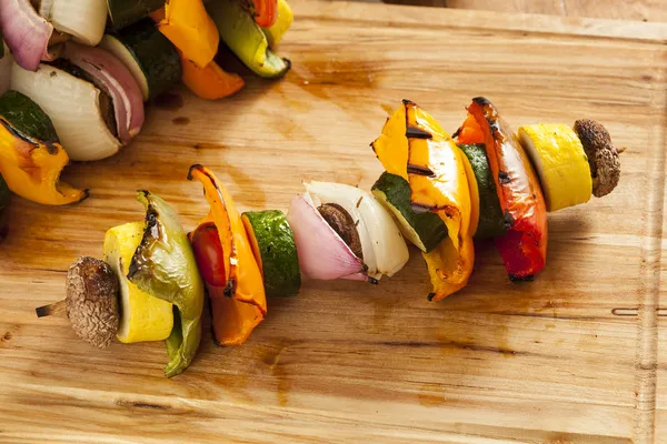 Prato vegetal grelhado orgânico Kebab — Fotografia de Stock