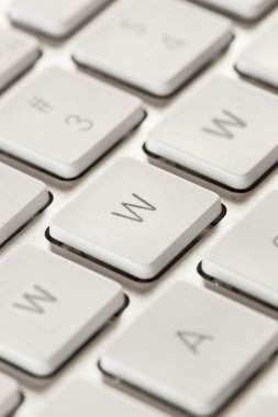 world wide web üzerindeki bir gri bilgisayar klavye
