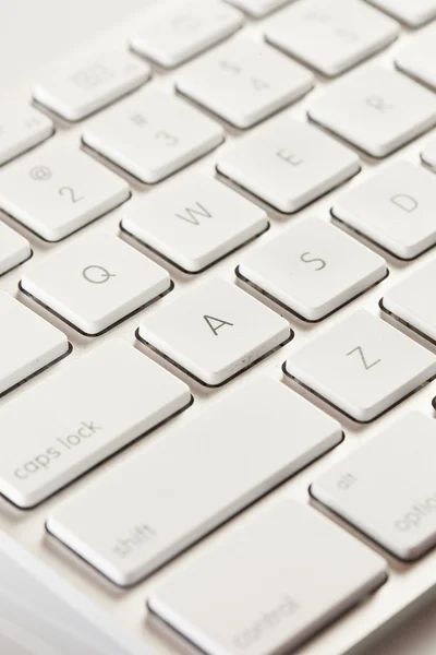 Teclado de ordenador blanco y gris — Foto de Stock