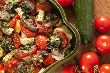 ev yapımı domates ekmek graten