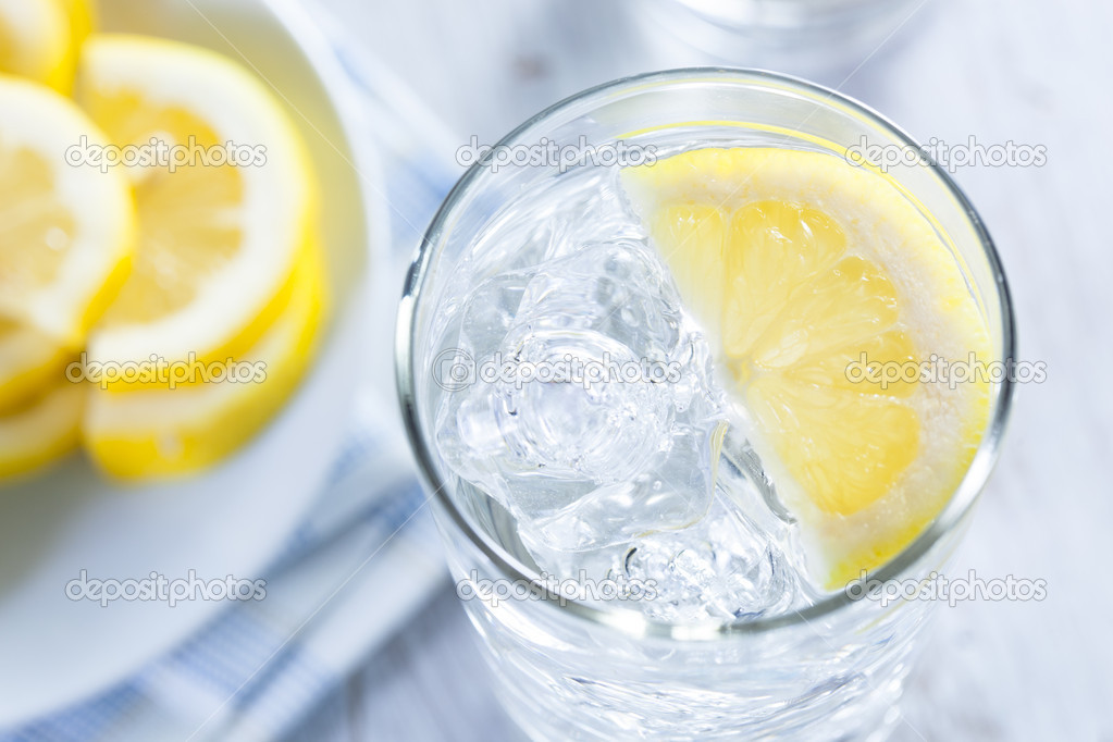 depositphotos_25412271-stock-photo-refreshing-ice-cold-water-with.jpg