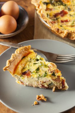 ev yapımı ıspanak ve Pastırmalı yumurta kiş