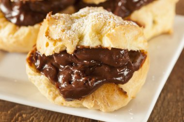 ev yapımı çikolata kremalı pasta