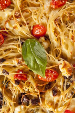 ev yapımı fırında makarna pie