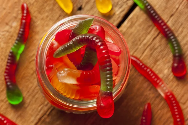Doce de verme frutado colorido da gengiva — Fotografia de Stock