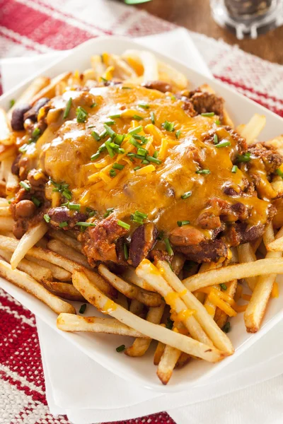 Ongezonde rommelig chili kaas frietjes — Stockfoto