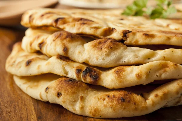 Házi indiai Naan Flatbread — Stock Fotó