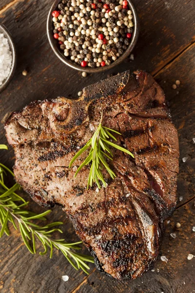 Gegrilde BBQ-t-bone steak — Stockfoto