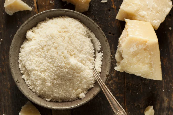 Gastronomische organische Parmezaanse kaas — Stockfoto