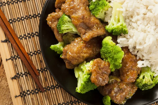 Hausgemachtes asiatisches Rindfleisch und Brokkoli — Stockfoto