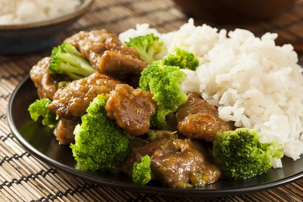 Boeuf asiatique fait maison et brocoli — Photo