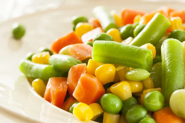 Légumes biologiques cuits à la vapeur Médly — Photo