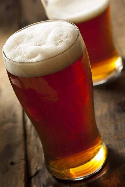 Cool Refreshing Dark Amber Beer — Stock Photo, Image