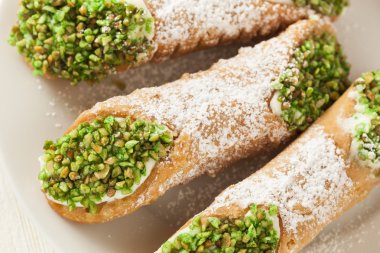 taze ev yapımı geleneksel cannoli