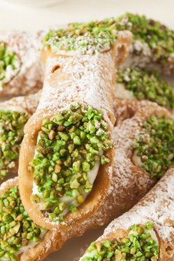 taze ev yapımı geleneksel cannoli
