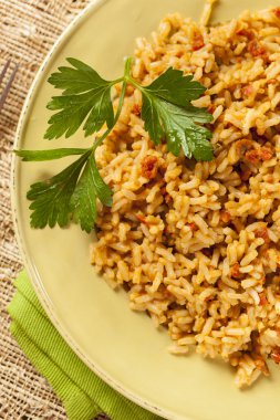 ev yapımı İspanyol rice maydanoz ile