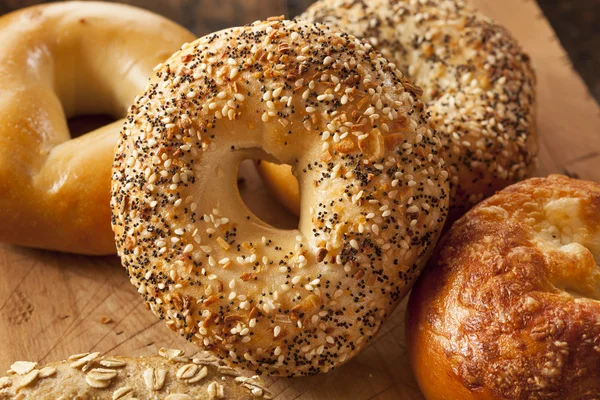 Egészséges bio teljes kiőrlésű Bagel — Stock Fotó