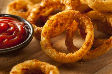 Homemade Crunchy Fried Onion Rings clipart