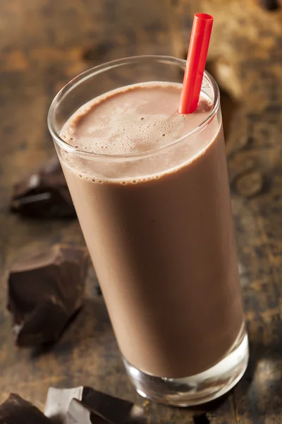Refrescante delicioso leite de chocolate — Fotografia de Stock
