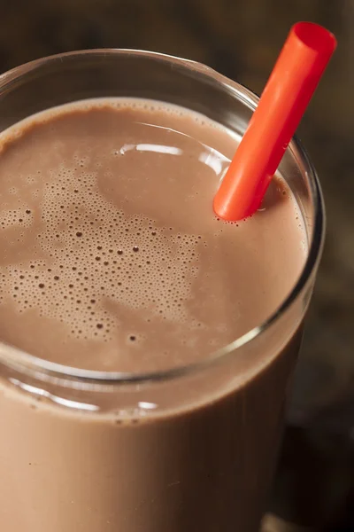 Uppfriskande läckra choklad mjölk — Stockfoto