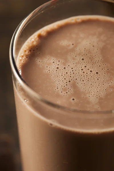 Delizioso latte al cioccolato rinfrescante — Foto Stock