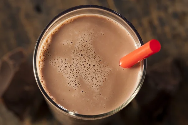 Refrescante delicioso leite de chocolate — Fotografia de Stock