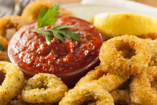 Fatto in casa impanato fritto Calamari — Foto Stock