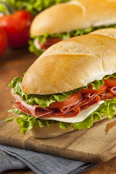 自家製イタリアで補助的なサンドイッチ — ストック写真