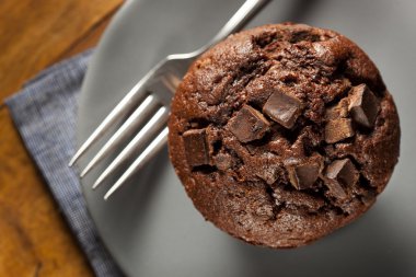 Çift çikolatalı kek