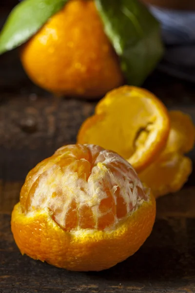 Resfreshing Organic Mandarin Orange — Stock Photo, Image