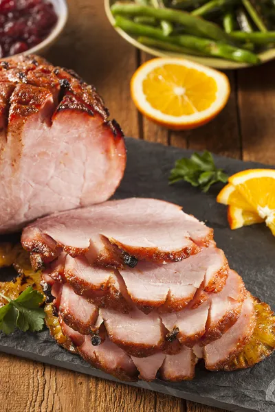 Traditional Sliced Honey Glazed Ham — Stock Photo, Image