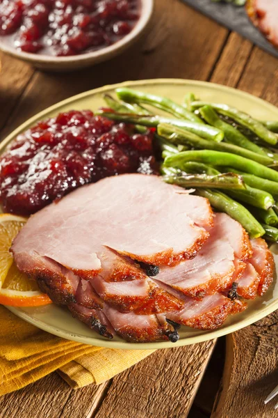 Traditional Sliced Honey Glazed Ham — Stock Photo, Image