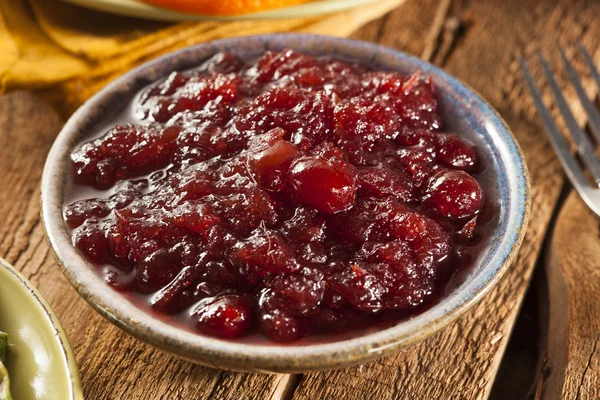 Rode zelfgemaakte cranberry saus — Stockfoto