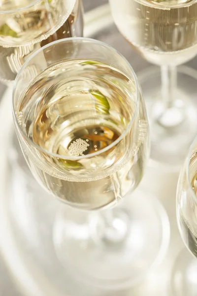 Bubbling Champagne in a Glass — Stock Photo, Image