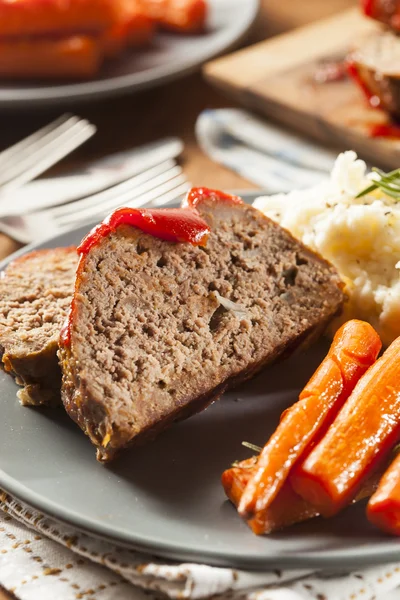 Pan de carne de res molido casero —  Fotos de Stock