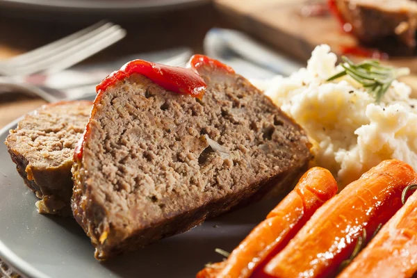 Homemade Ground Beef Meatloaf — Stock Photo, Image