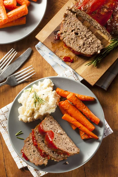 Hausgemachter Hackbraten — Stockfoto