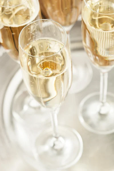 Borrelende champagne in een glas — Stockfoto