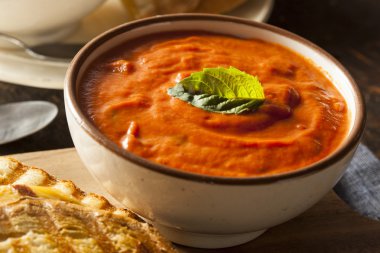 ızgara peynir sandviç domates çorbası ile