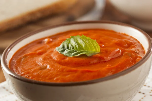 Creamy Tomato Basil Bisque Soup — Stock Photo, Image