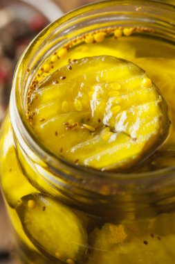 ev yapımı organik crunch yeşil turşu