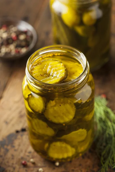 Homemade Organic Crunch Green Pickles — Stock Photo, Image