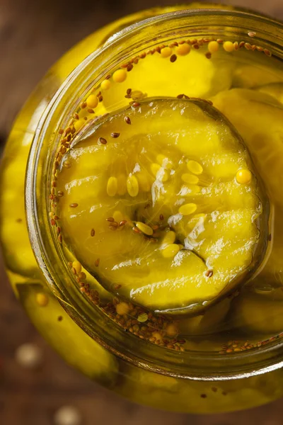 Homemade Organic Crunch Green Pickles — Stock Photo, Image