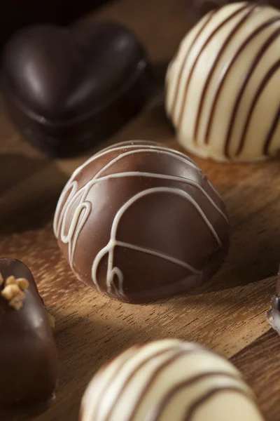 Deliziosa caramella al tartufo al cioccolato fondente — Foto Stock