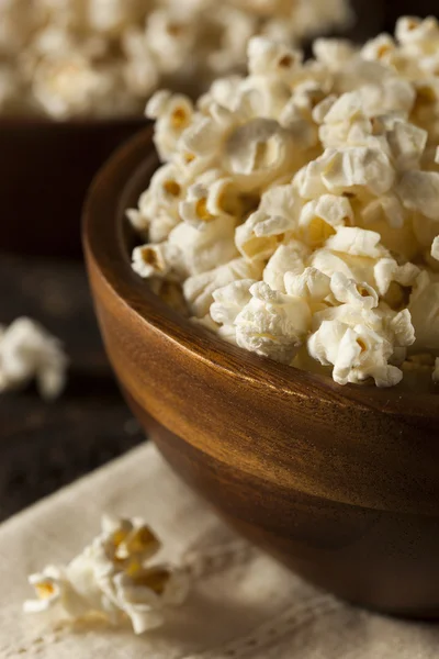 Υγιή βουτυρωμένο popcorn με αλάτι — Φωτογραφία Αρχείου