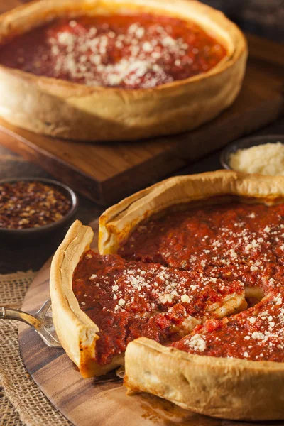 Chicago style deep dish sajtos pizza — Stock Fotó