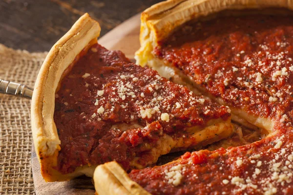 Chicago styl deep dish pizzu sýr — Stock fotografie