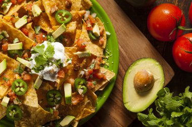 ev yapımı sağlıksız Nacho peyniri ve sebze ile